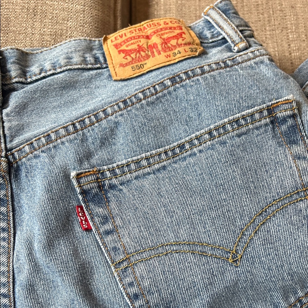 Classic Levi's 550 Jeans, 34 x 32